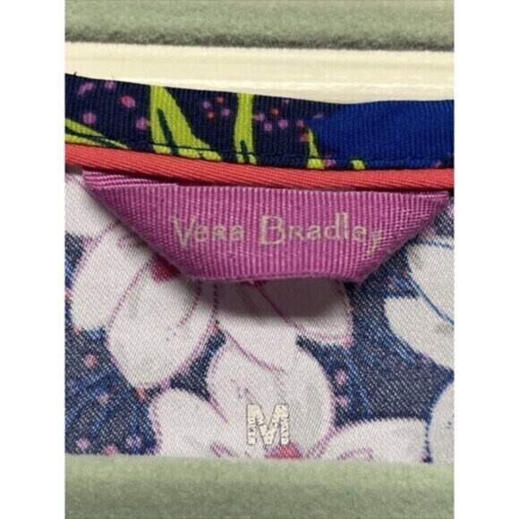 Vera Bradley Blue Tropical Women's Scrub Medical Vet Uniform Top Size Medium - Picture 4 of 6